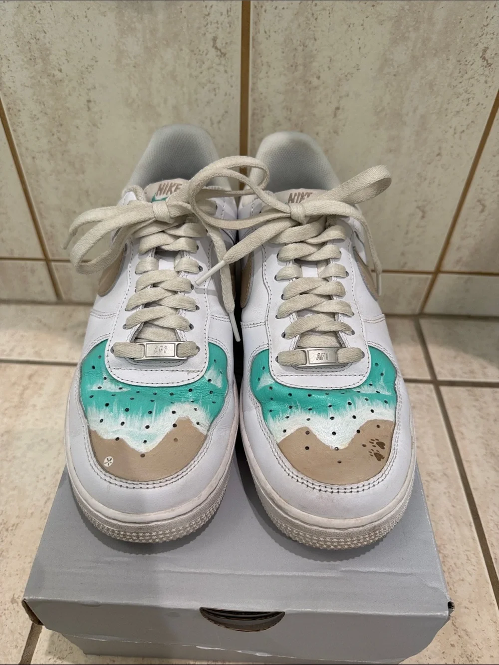Nike white women